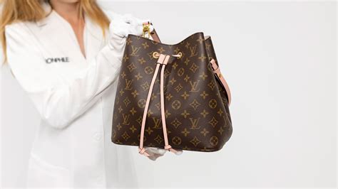 LOUIS VUITTON® 